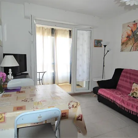 Apartment Avec Loggia - Proche Centre Et Courseulles-sur-Mer