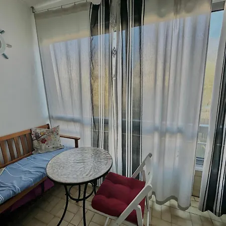 Avec Loggia - Proche Centre Et Apartment *